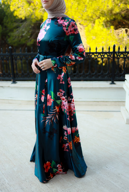 Meryam modest maxi dress in matt florals with detachable belt
