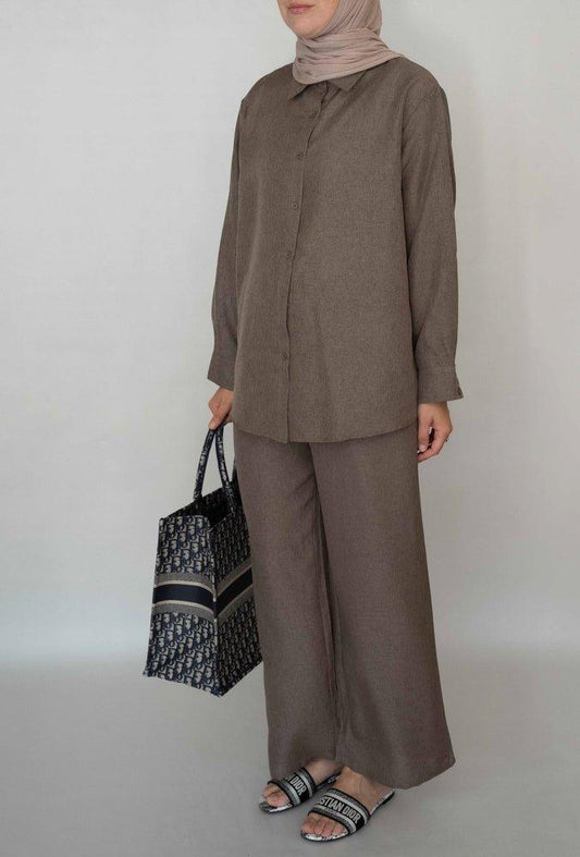 Top Manuka in brown linen with maxi sleeve and button fastening long length - ANNAH HARIRI