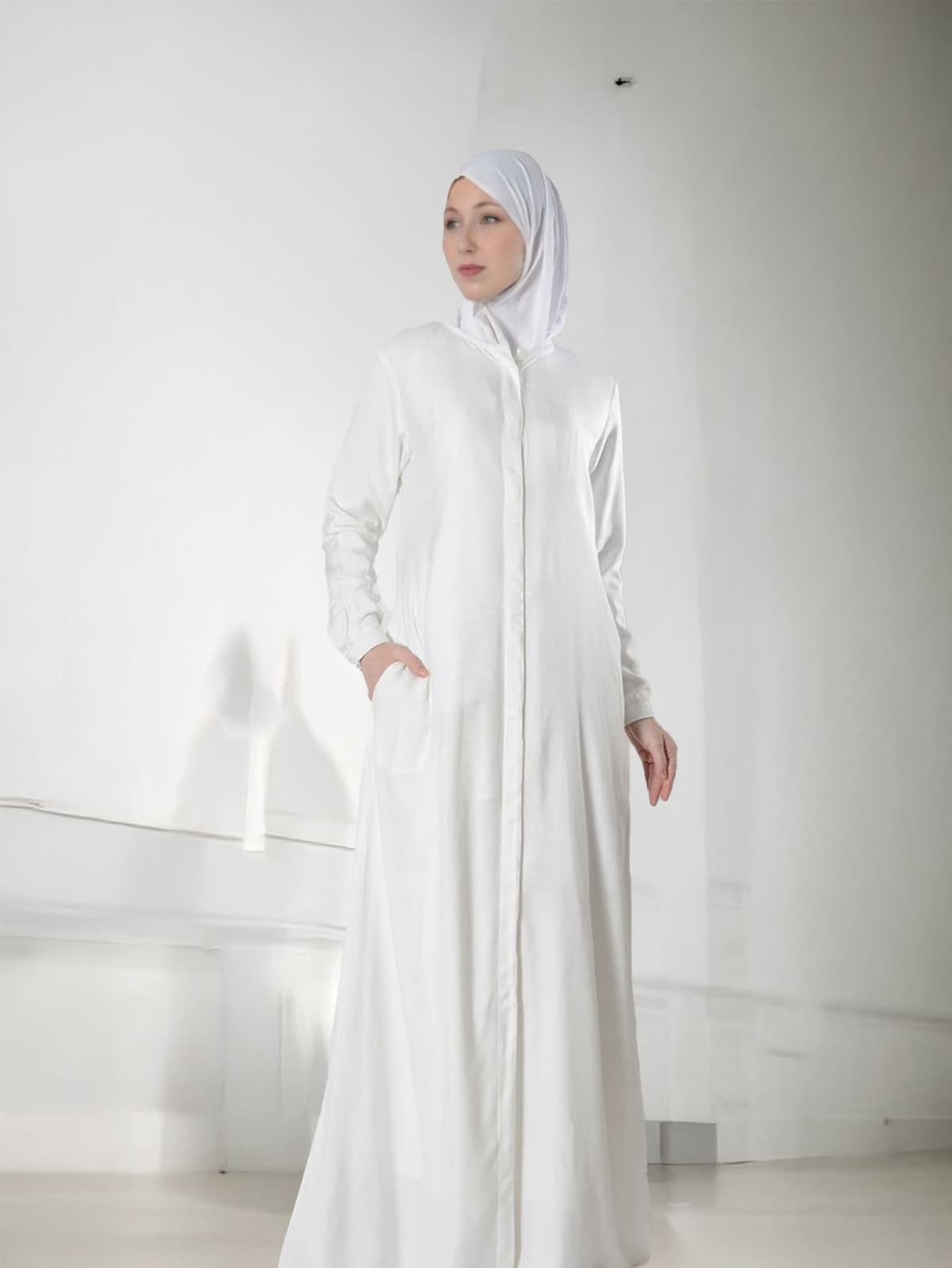 Front Open Button-Down Hajj & Umrah Abaya in Crepe Fabric