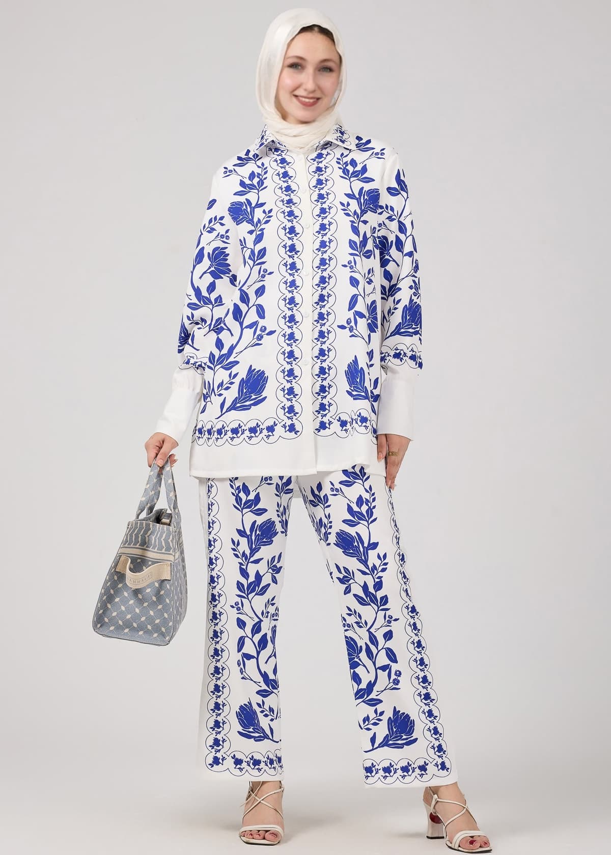 Slate Blue and Cream Keffiyeh Pattern Tote Front View