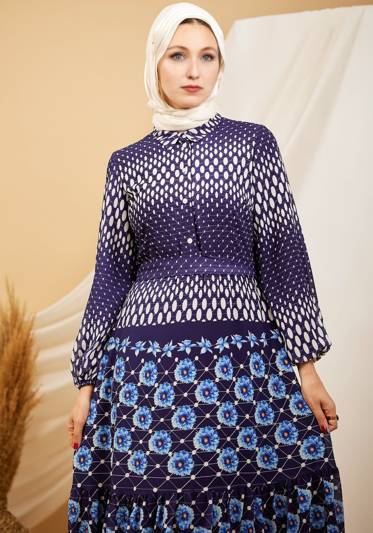 close-up-bodice-navy-floral-chiffon-maxi-dress