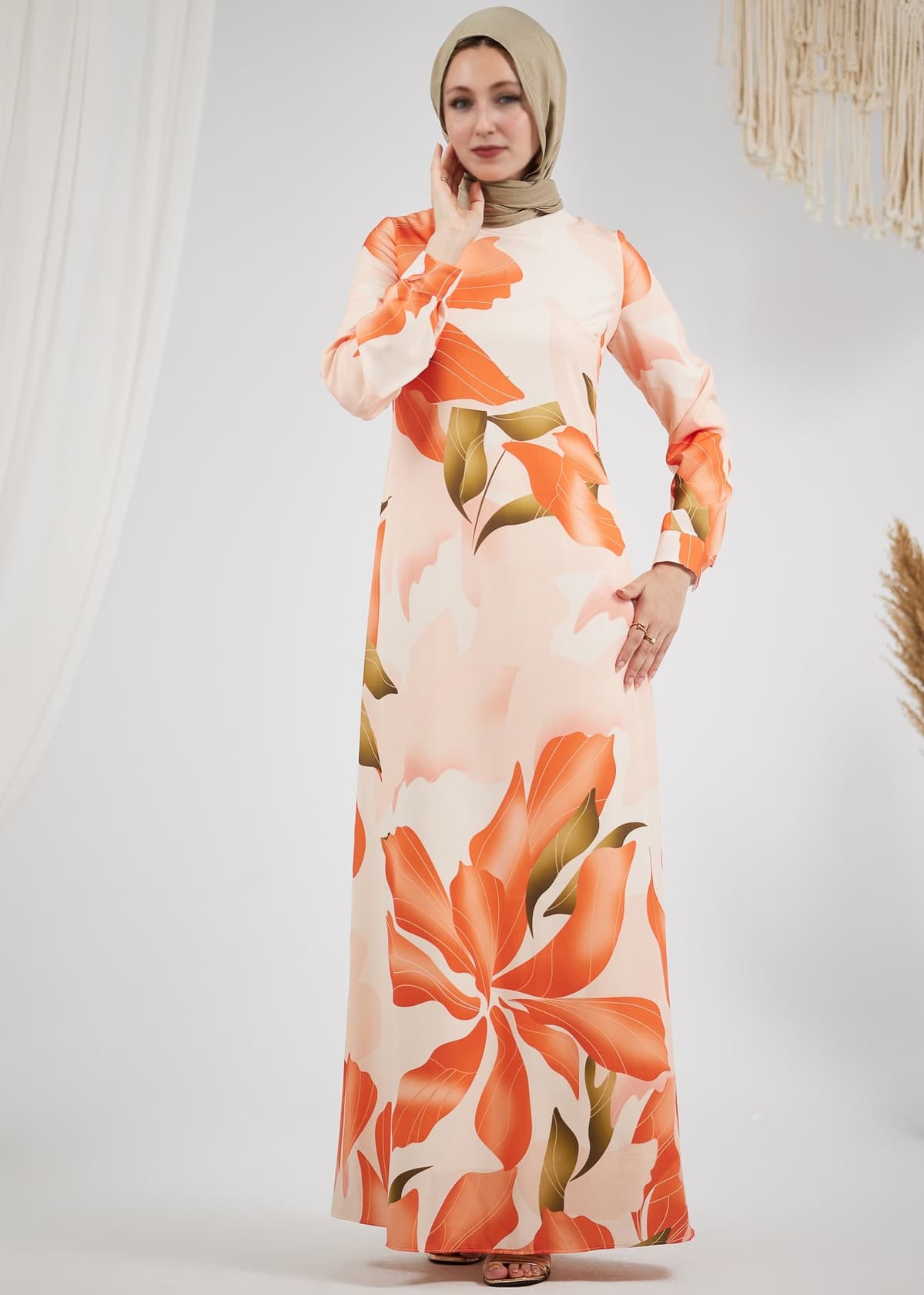 Detail of the belt on Peach Floral Satin Maxi Dress