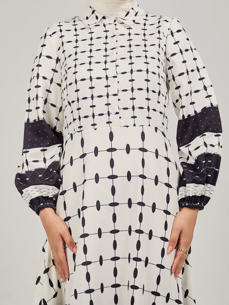 Jorielle Elegance in Monochrome: Polymix Geometric Maxi Dress in black and white, view 6