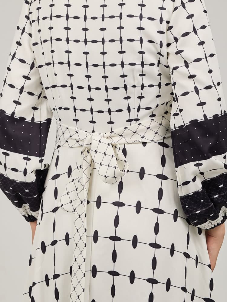 Jorielle Elegance in Monochrome: Polymix Geometric Maxi Dress in black and white, view 7