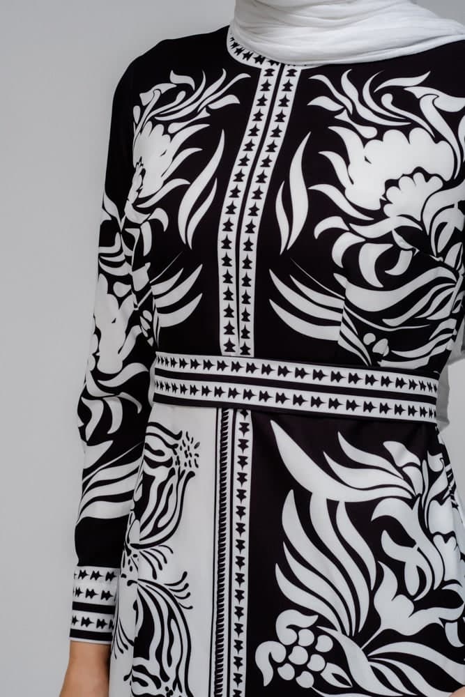 Zubeyde Monochrome Scarf Print Black and White Maxi Dress with Detachable Belt, view 8