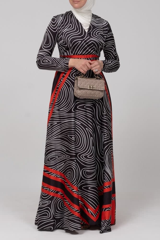 Canim Contrast Dress with V Neck Breastfeeding Friendly Long Sleeve in black, view 6