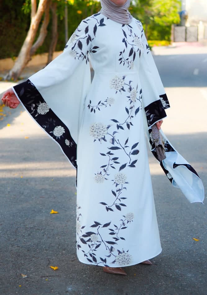 Nastya Contrast Batwing Kimono Extra Dramatic Sleeves Dress Fully Lined Maxi Length in white, view 9