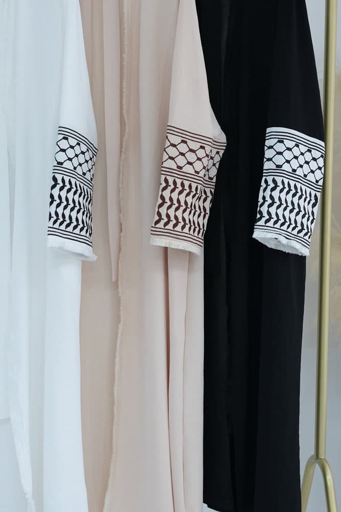 White Keffiyeh Inspired Abaya with Contrast Embroidered Sleeves and Detachable Belt, view 7