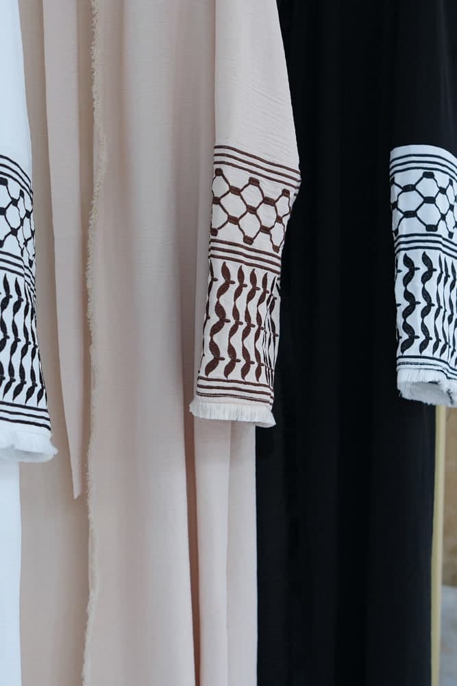 Black Keffiyeh Inspired Abaya with Contrast Embroidered Sleeves and Detachable Belt, view 7