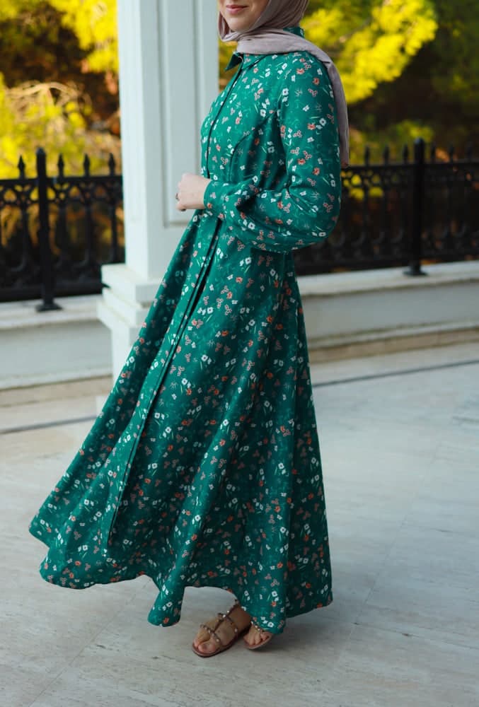Elanur Modest Dress in Maxi Length and Full Sleeve with Front Button Fastening Matching Belt in green, view 11