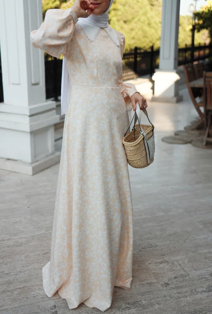 Sena Maxi Modest Dress with Vintage Collar Puff Shoulders in Ditsy Floral in beige, view 3