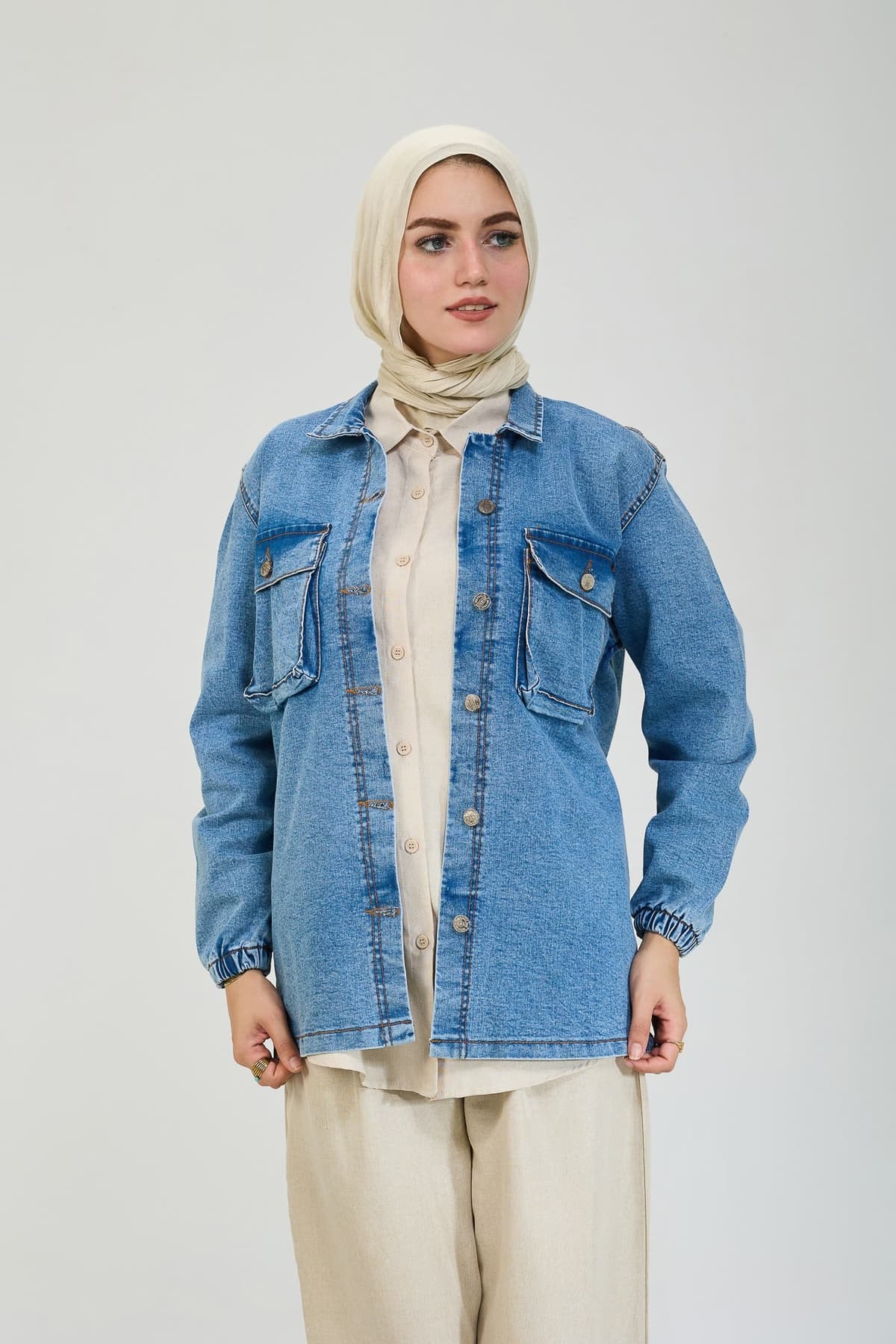 Back view of the jean maxi jacket