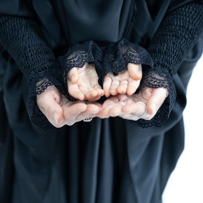 Gretaah Prayer Gown in Khimar Style with Ribbed Sleeve and Lace Cuff in Black, view 10