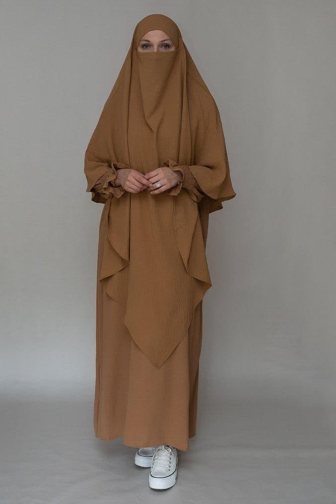 Avalom Prayer Gown Umrah Abaya Dress Non-wrinkling in Brown in khaki, view 12