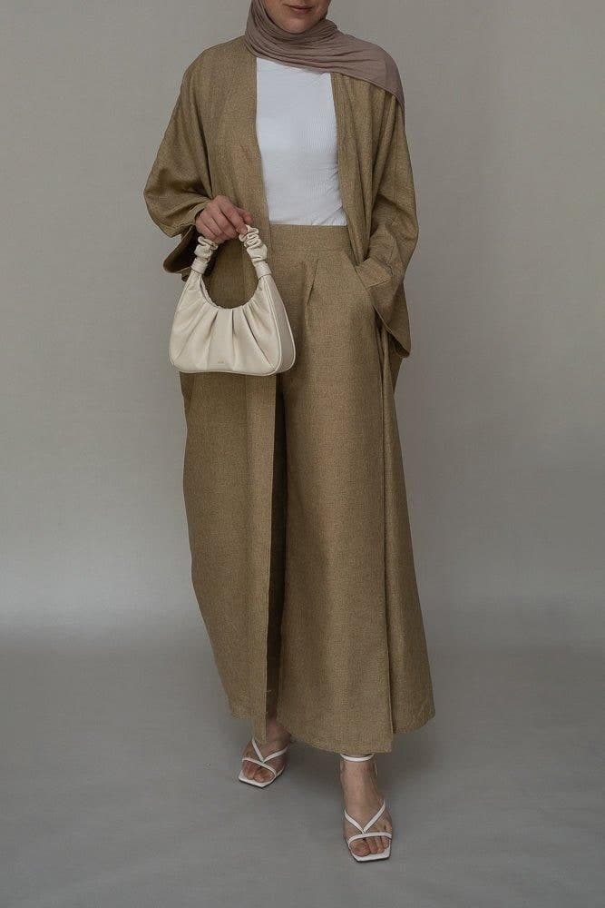 Blenda bisht throw over abaya in khaki
