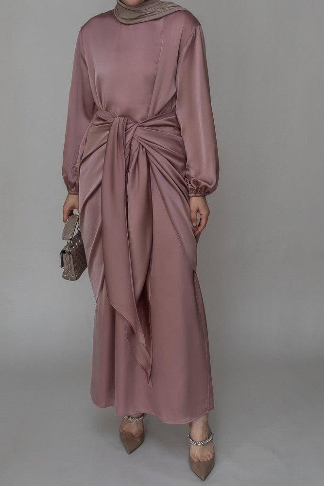 Ulaa Maxi Abaya Dress with Detached Apron Elasticated Sleeve Like Tie Waist Piece in Satin Pink, view 3