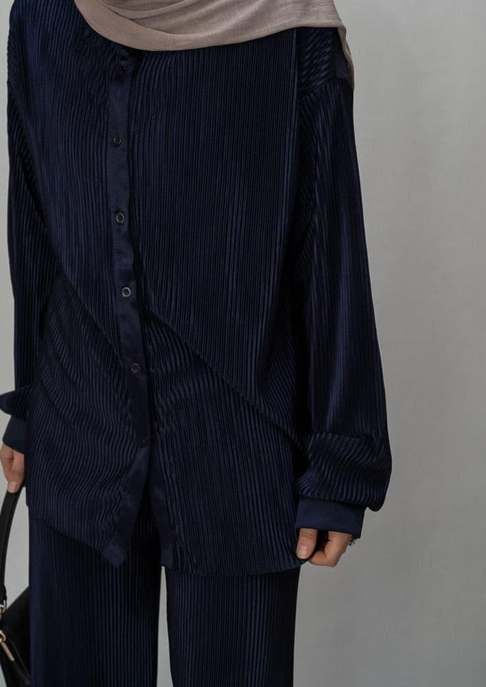Kibaar Pleated Modest Set with Pants and Shirt in Navy Dark Blue, view 6
