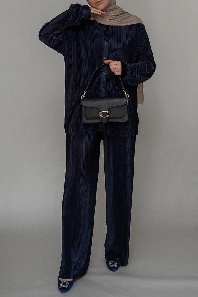 Kibaar Pleated Modest Set with Pants and Shirt in Navy Dark Blue, view 4