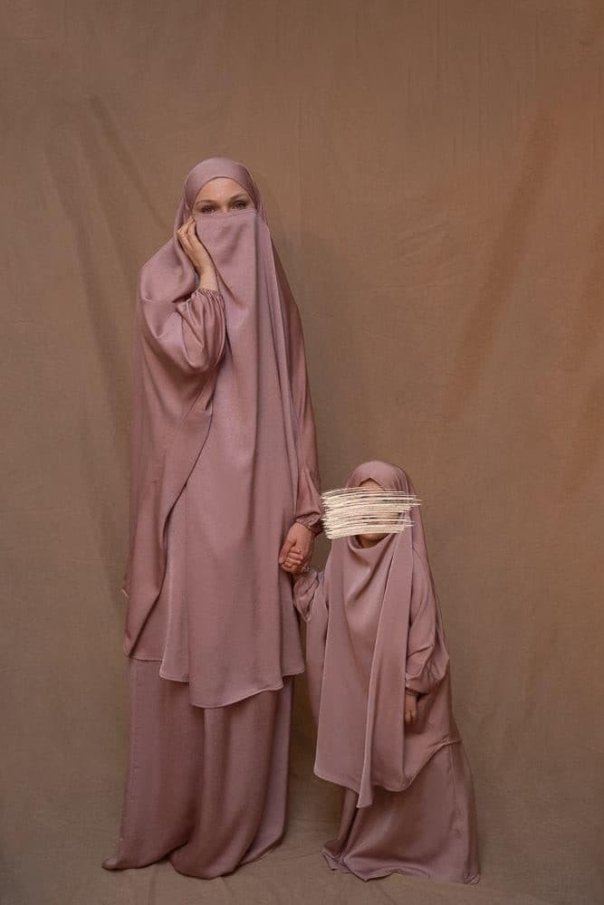 Coraal Adult Prayer Gown from "Mommy and Me Prayer Khimar Collection" in Light Pink, view 4