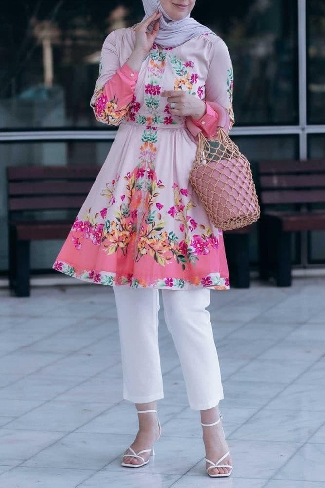 Zumra Tall Tunic Shirt with Ruffles and Long Sleeve in Floral in pink, view 5
