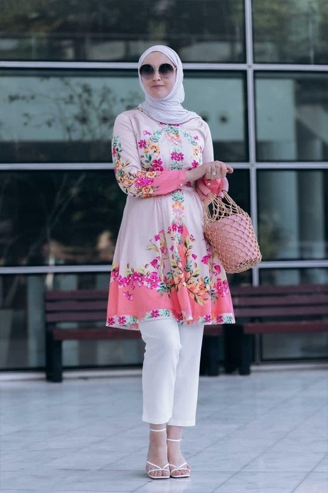 Zumra Tall Tunic Shirt with Ruffles and Long Sleeve in Floral in pink, view 8