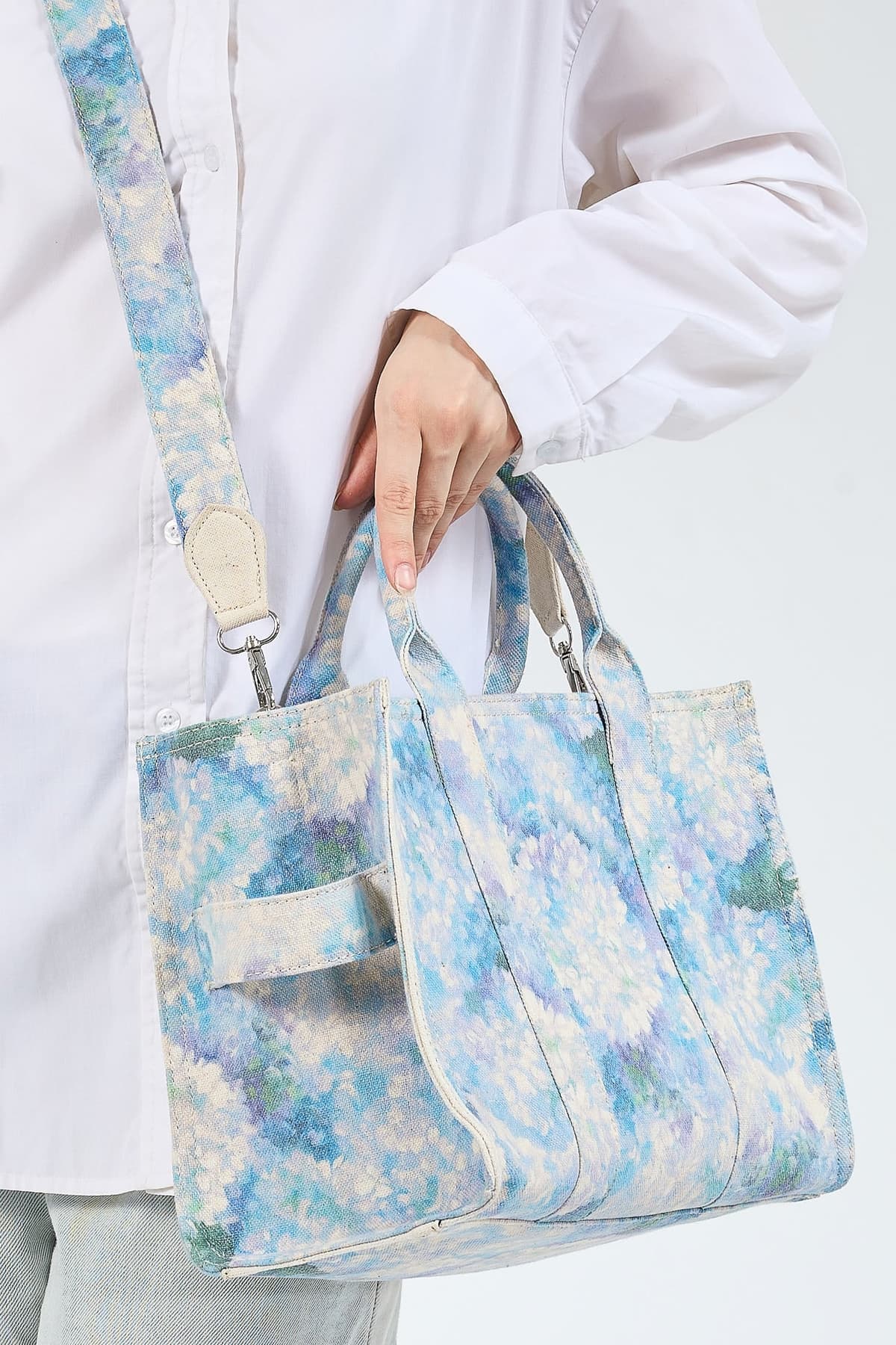 Blossom Blue Floral Medium Tote Front View