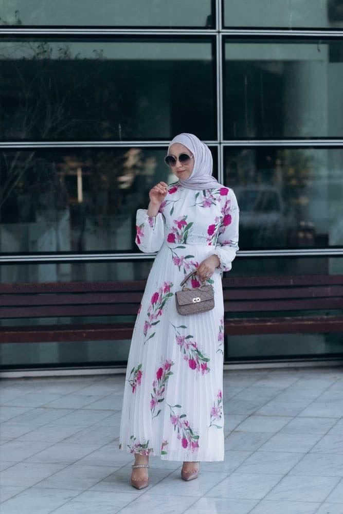 Sinem Maxi Dress with Pleated Skirt and Long Sleeve in white, view 10