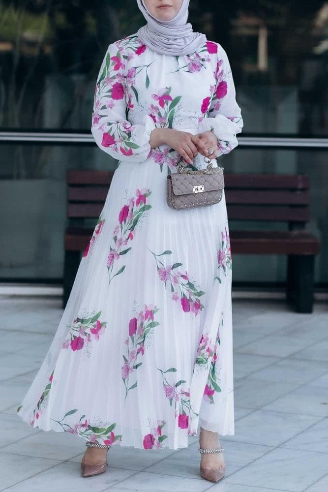 Sinem Maxi Dress with Pleated Skirt and Long Sleeve in white, view 5