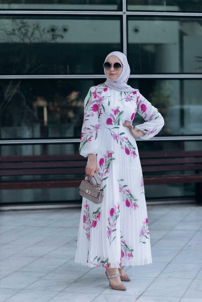 Sinem Maxi Dress with Pleated Skirt and Long Sleeve in white, view 13
