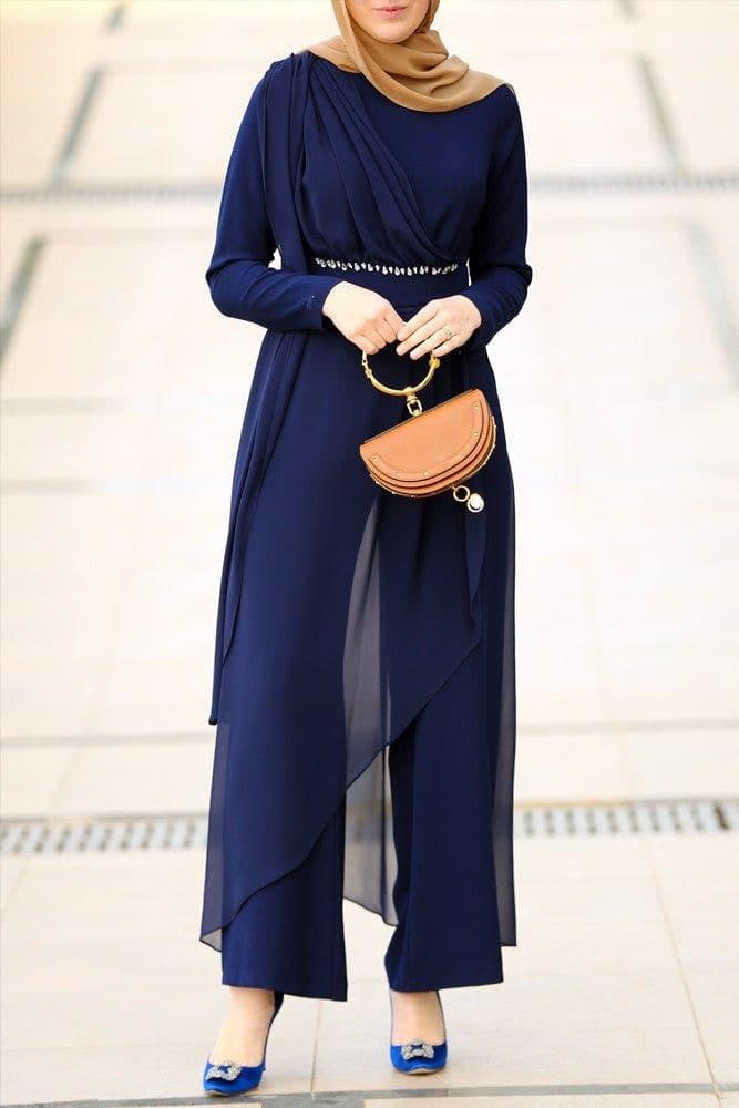 Melnie Modest Jumpsuit in navy, view 12
