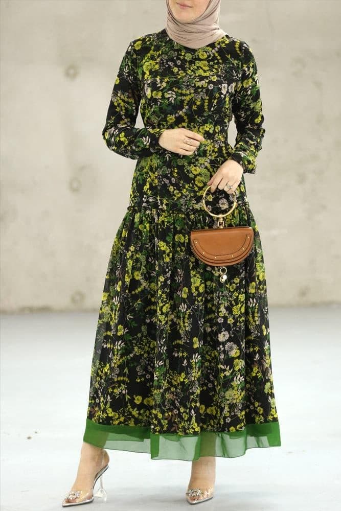 Aselli Modest Dress in black, view 7