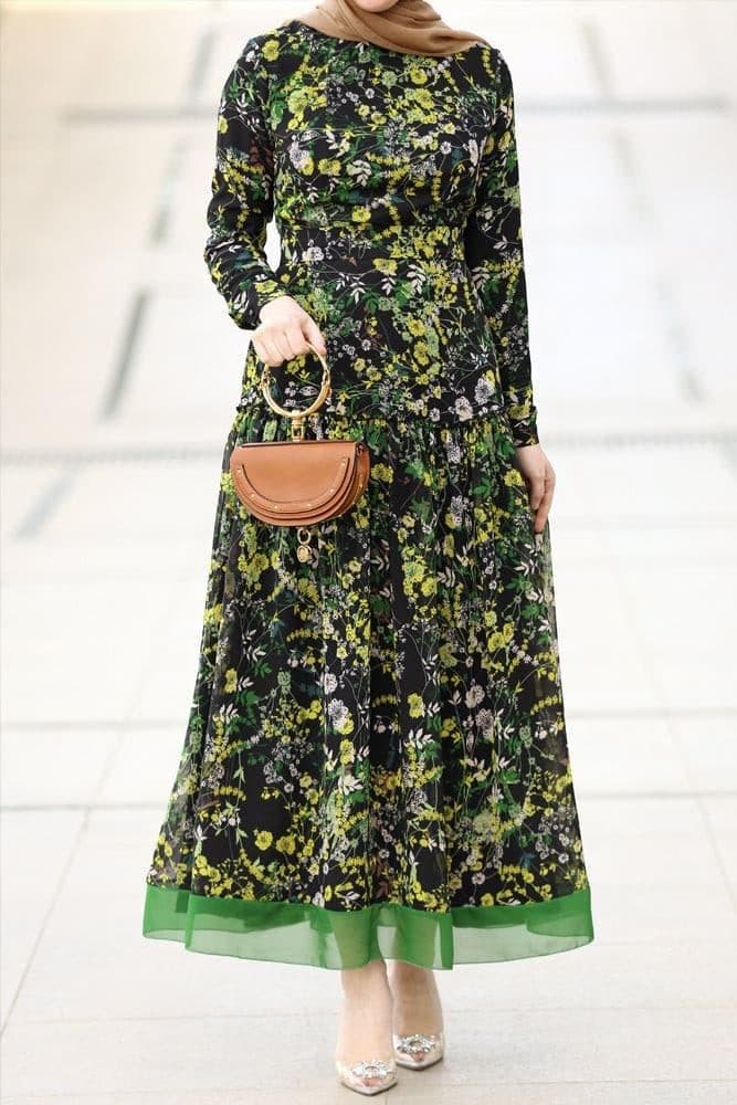 Aselli Modest Dress in black, view 3