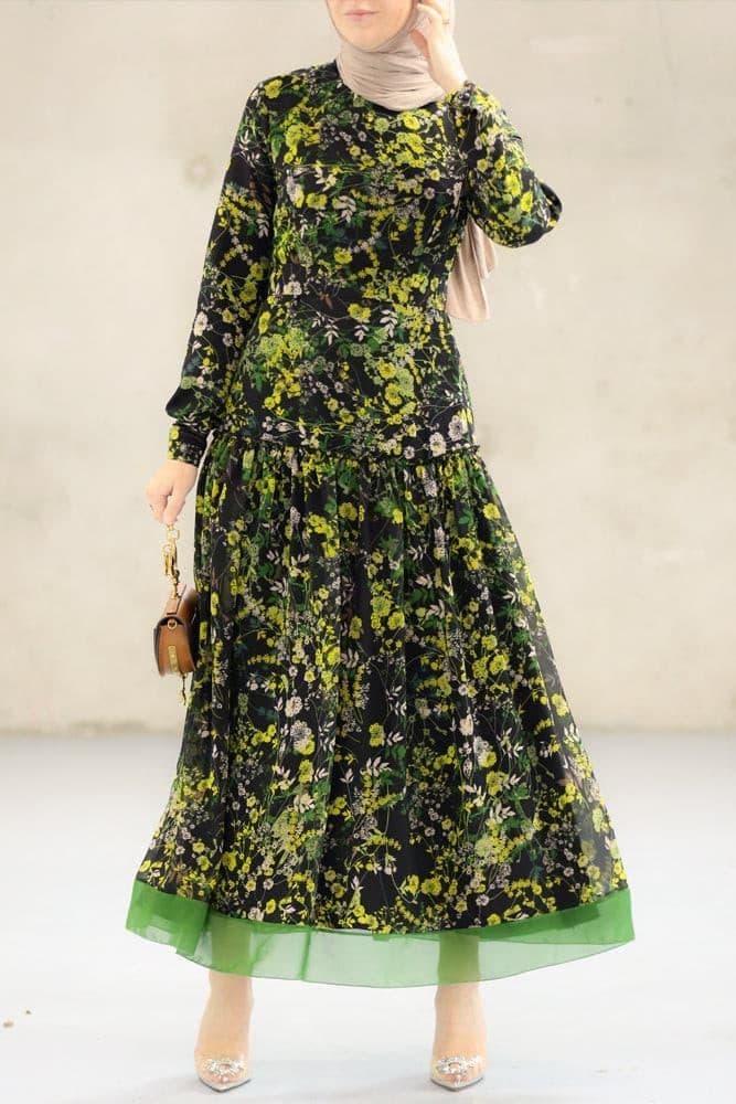 Aselli Modest Dress in black, view 5
