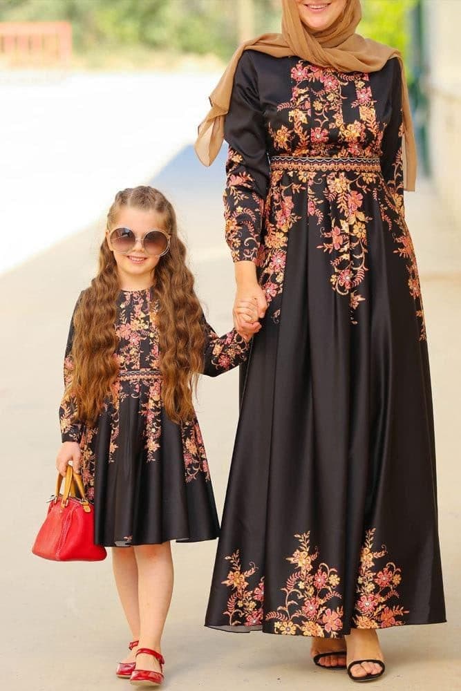 Little Golden Prom in black, view 3