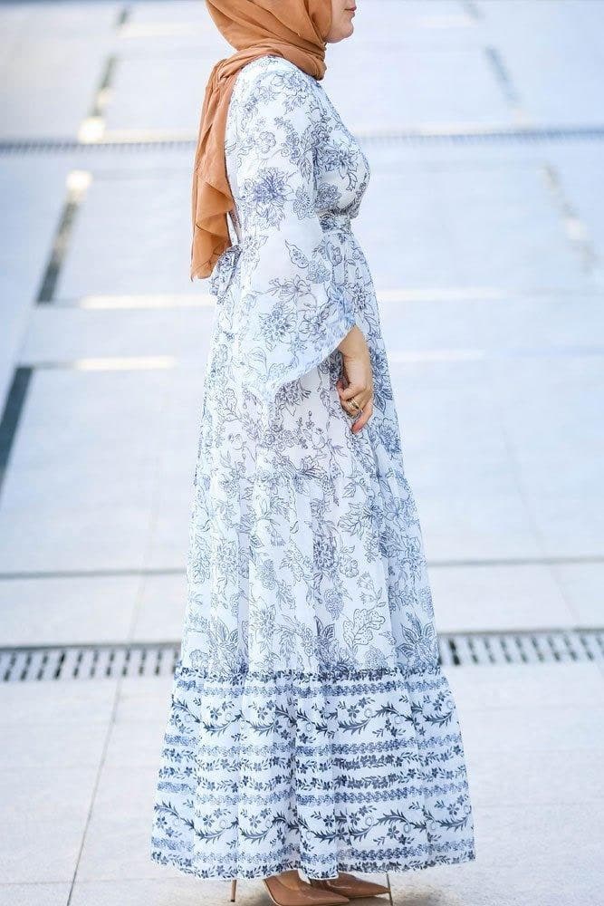 Inspiration Modest Dress in white, view 3