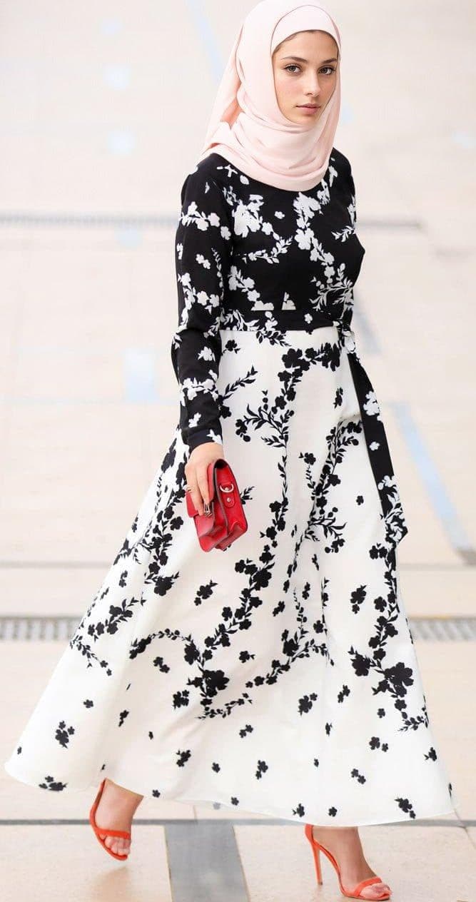 Bougainville Modest Dress in black, view 4