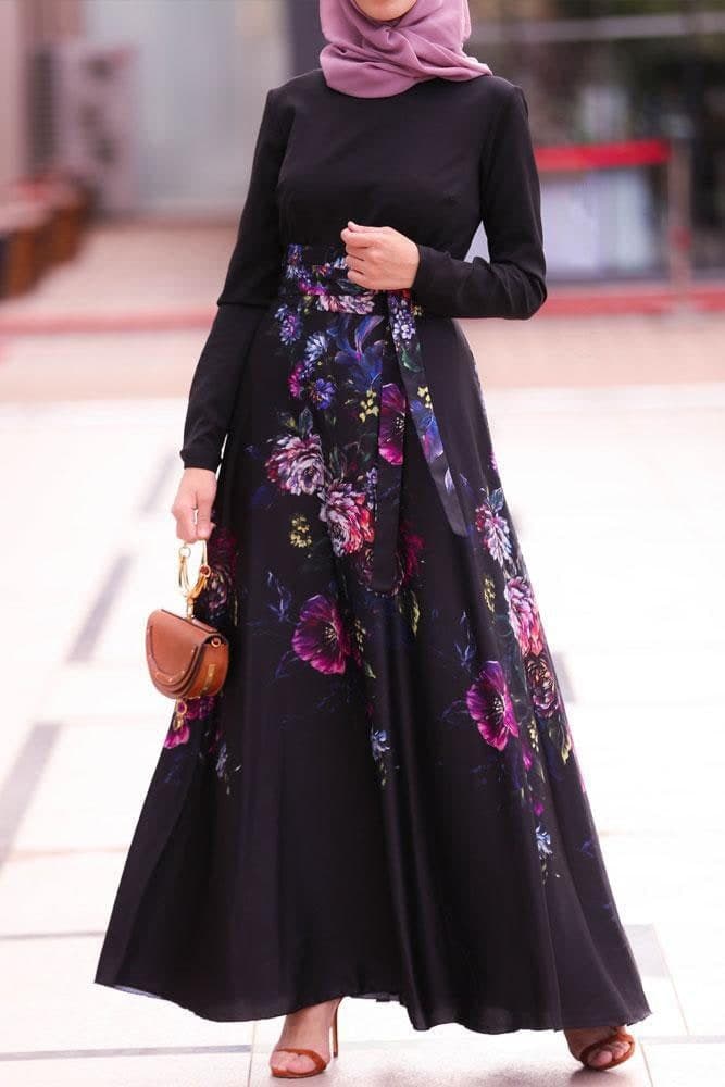 Magnolia Modest Dress in black, view 4