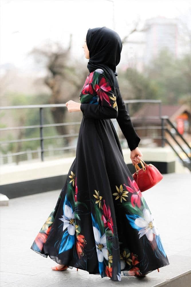 Beautiful Modest Dress in black, view 9