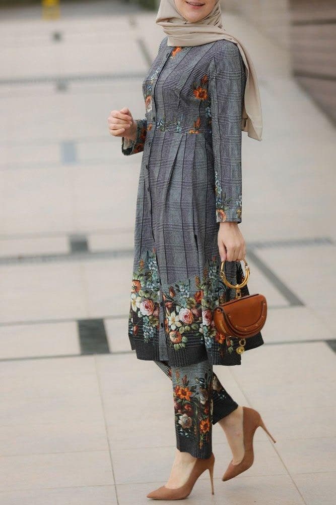 Safiyaa Modest Set in grey, view 4