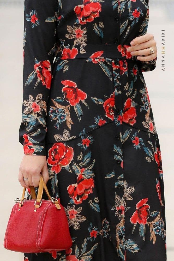 Garden Rose Dress in black, view 4