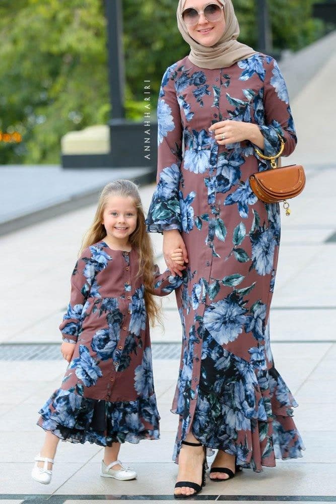 Little Ruba Dress in brown, view 3