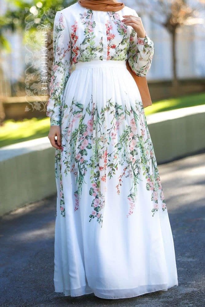 Amira Dress in white, view 3