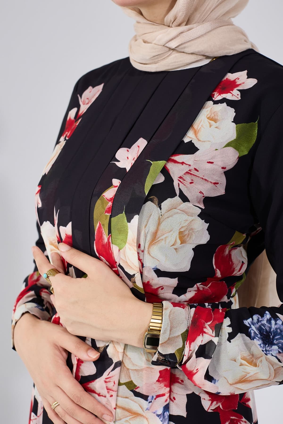 Empire waist detail on chiffon maxi dress in floral print