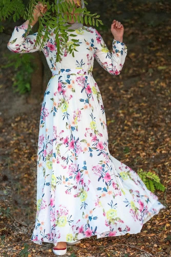 Randa Dress in white, view 3