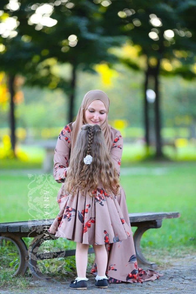 Little Autumn Cherry Dress in beige, view 5