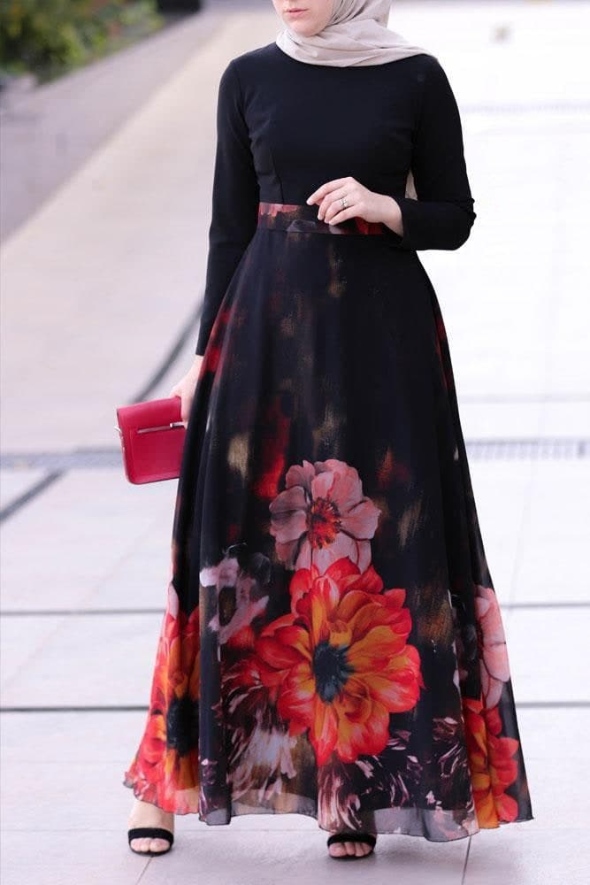 Ezgi Modest Dress in black, view 4