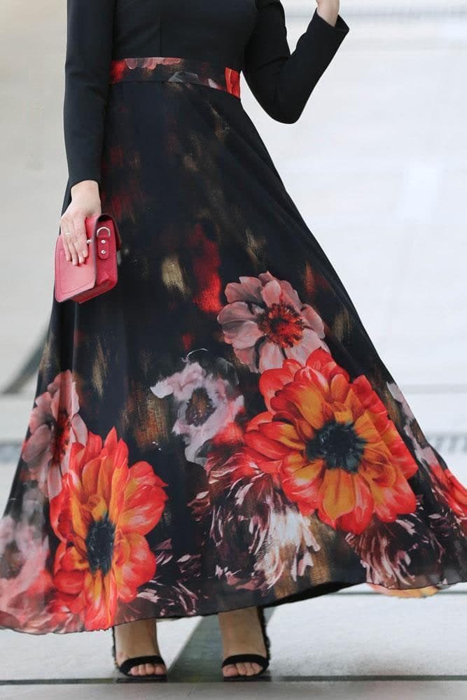 Ezgi Modest Dress in black, view 5
