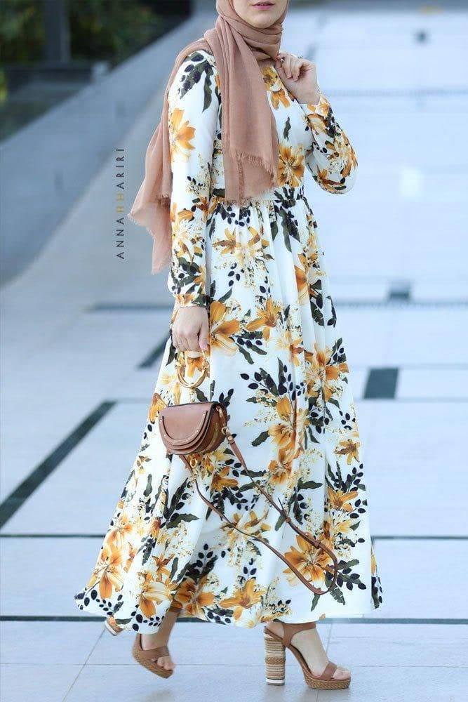 Iris Dress in yellow, view 6