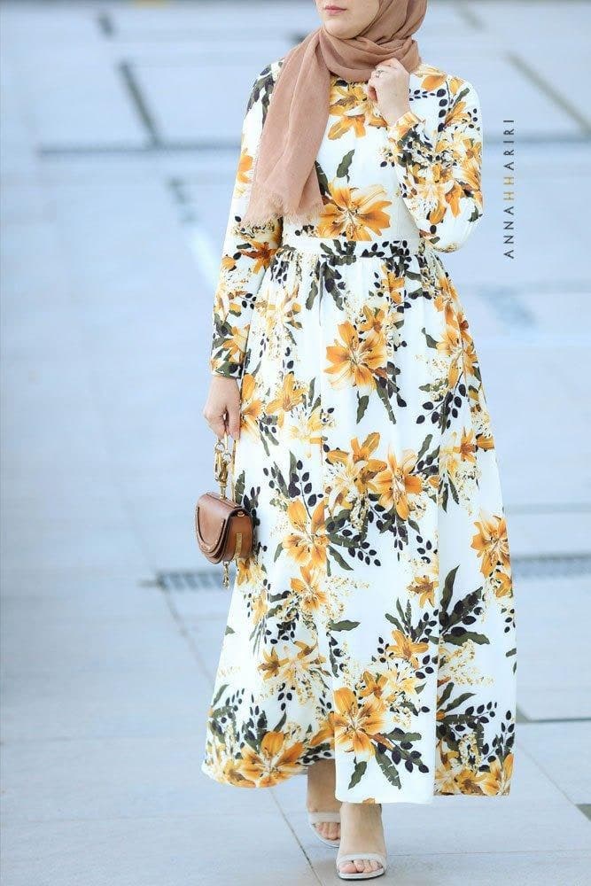 Iris Dress in yellow, view 3