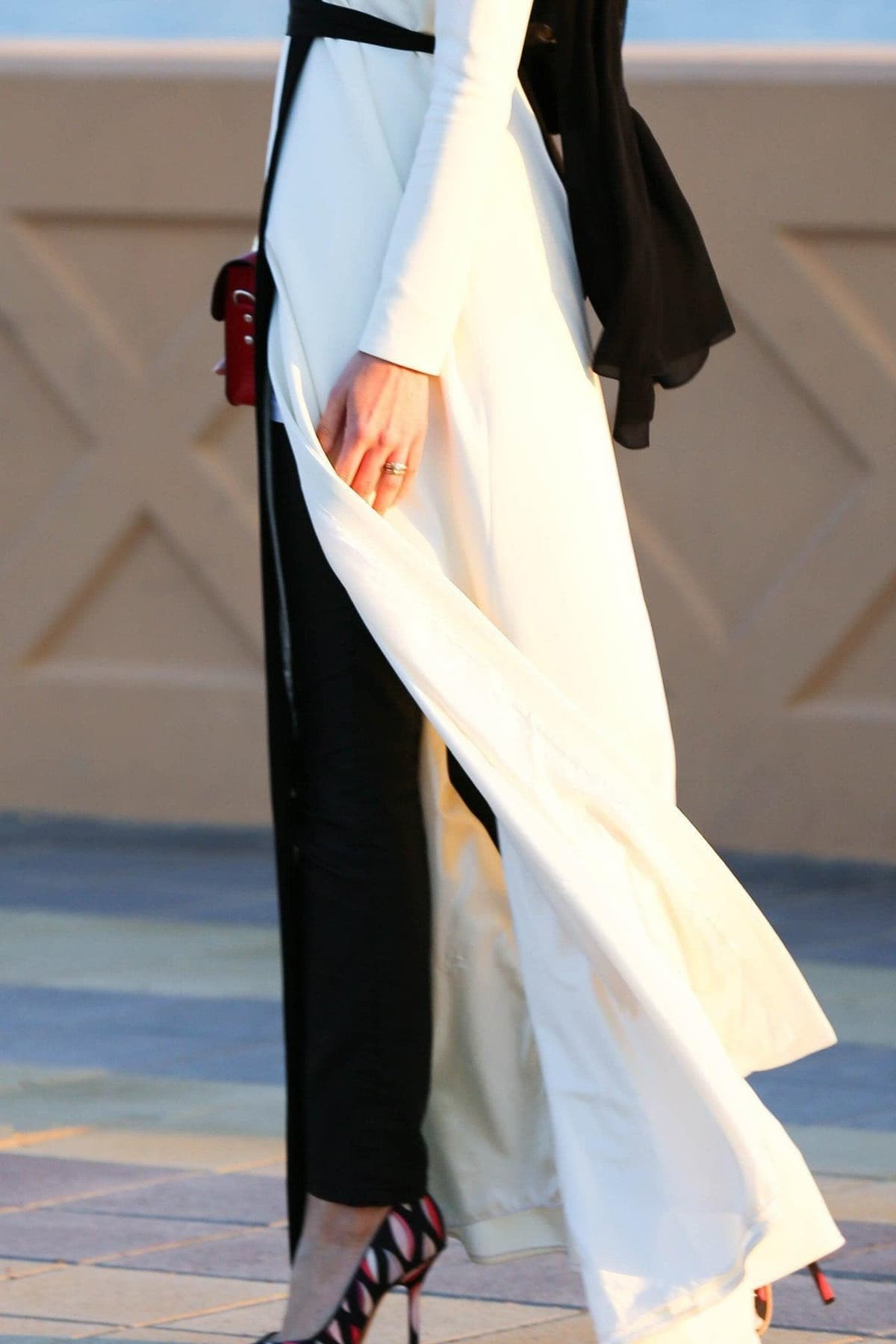 Black and White Contrast Abaya Dress - Close-Up